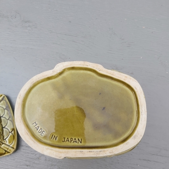 Vintage Japan Cookies Jar Shoe House with Grandma avocado green - Picture 5 of 10